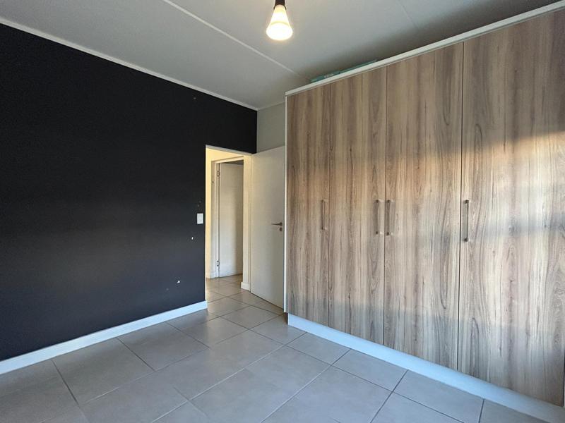 To Let 3 Bedroom Property for Rent in Sandown Western Cape
